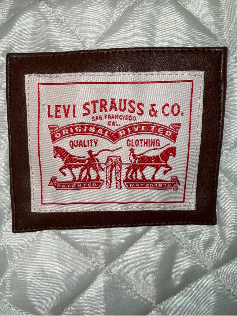 Levi's Two-Tone Teddy Sherpa Hooded Coat in Cream & Brown size: Medium - Picture 7 of 10